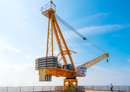 生輝航富勒烯納米產品,助推重型機械產業節能減損