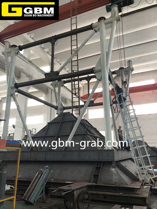 2臺60m3除塵漏斗在工廠進行預裝 公司動態,抓斗 集裝箱吊具 除塵漏斗 上海貫博起重設備
