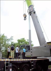 中聯(lián)重科全新涂裝起重機(jī)產(chǎn)品驚艷全場(chǎng)，引領(lǐng)重機(jī)吊具新潮流